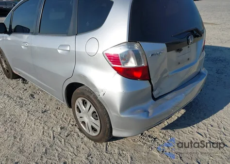 2011 Honda Fit z USA, uszkodzony, nr VIN JHMGE8H36BS003245